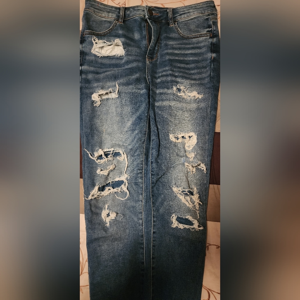 Jeans - Picture 5 of 6